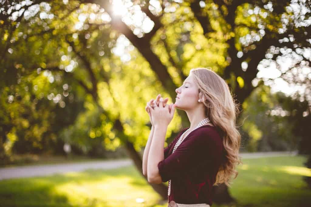 Prayer and meditation to build a healthy life 